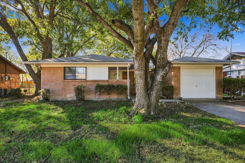 704 Pershing Drive, Denton, TX 76209 — photo 1