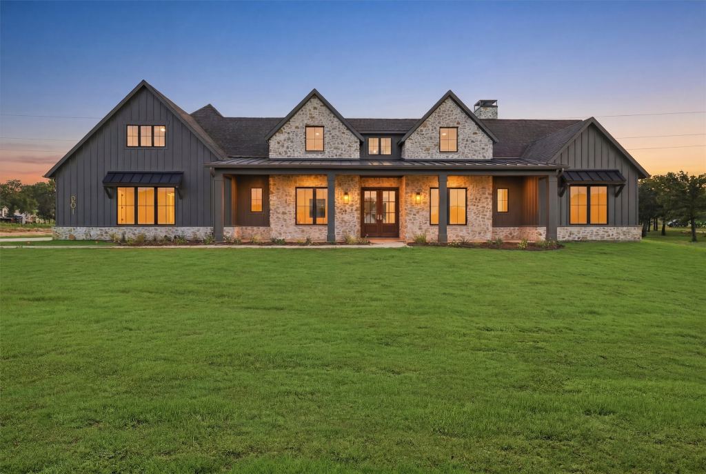 901 Herbert Hollow