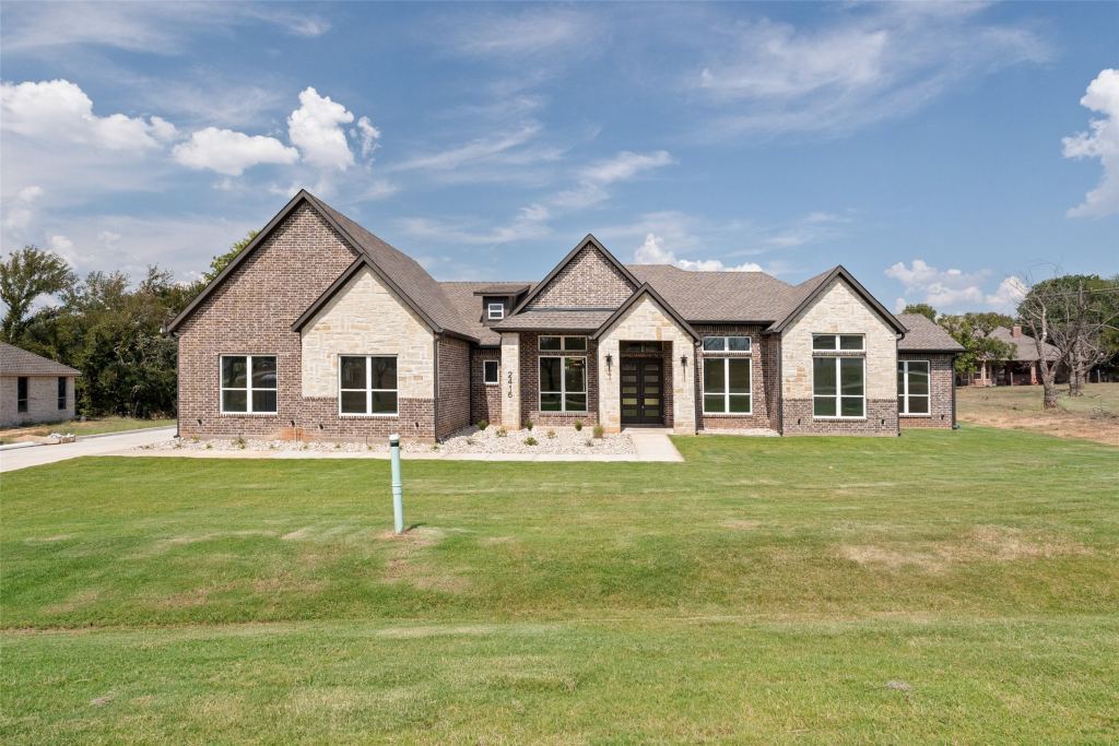 2416 Candlestick Drive