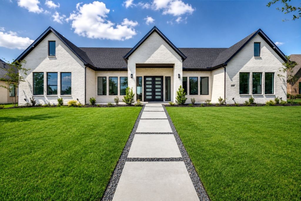 1108 Devonshire Drive N