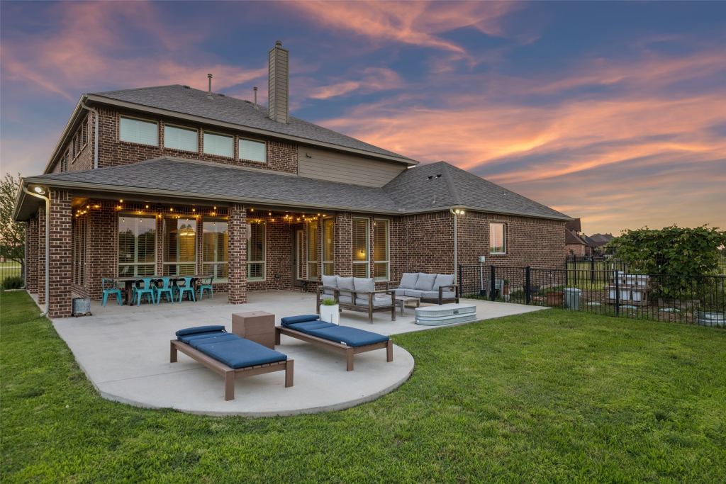 3030 Wincrest Drive, Rockwall, TX 75032 — photo 1