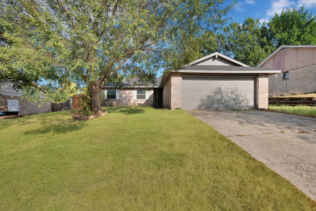 813 Panay Way Drive, Fort Worth, TX 76108 — photo 1