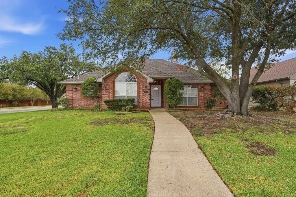 8824 Jason Court, North Richland Hills, TX 76182 — photo 1