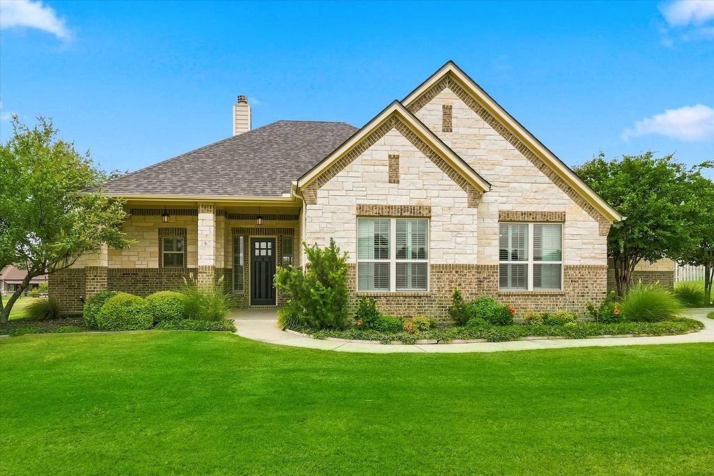 14008 Cromer Drive, Newark, TX 76071 — photo 1