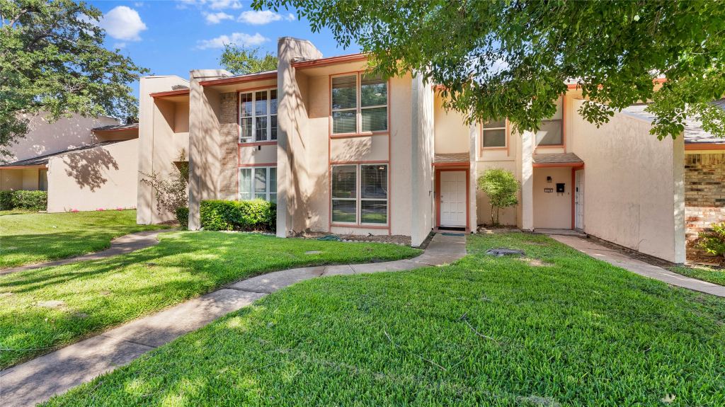 341 Arborview Drive, Garland, TX 75043 — photo 1
