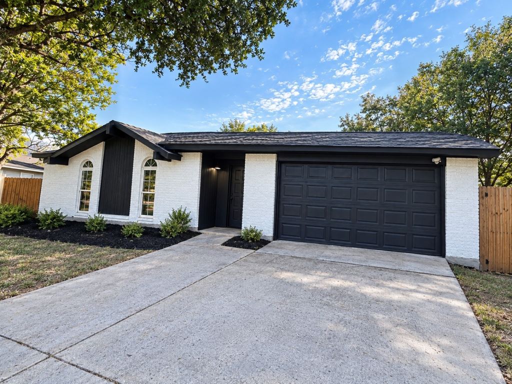 6220 Magnolia Lane