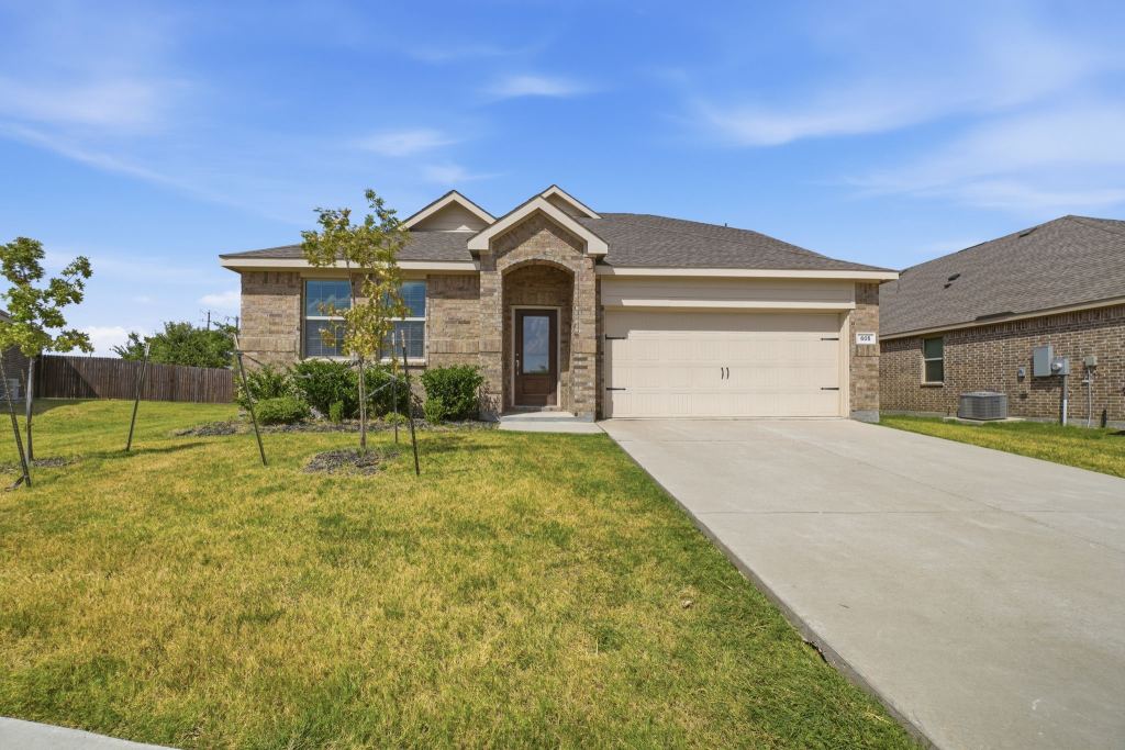 605 Fitzroy Lane, Fate, TX 75189 — photo 1