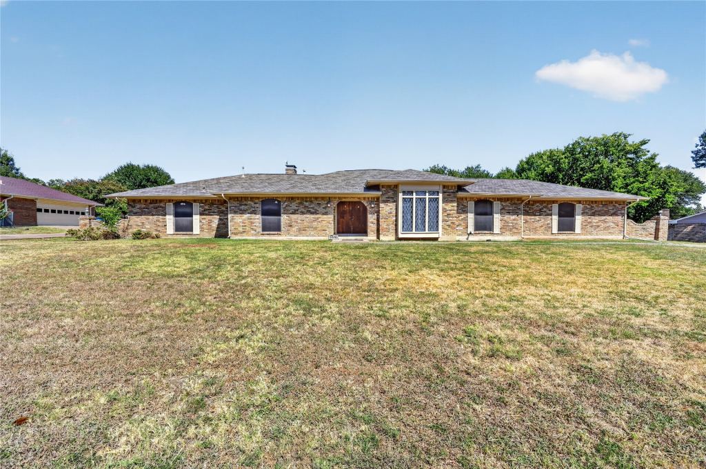 1226 Ranch Valley Drive, DeSoto, TX 75115 — photo 1