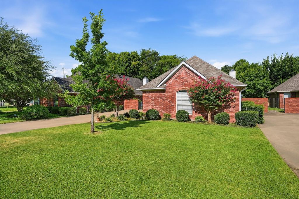 2704 Rex Cruse Drive, Sherman, TX 75092 — photo 1