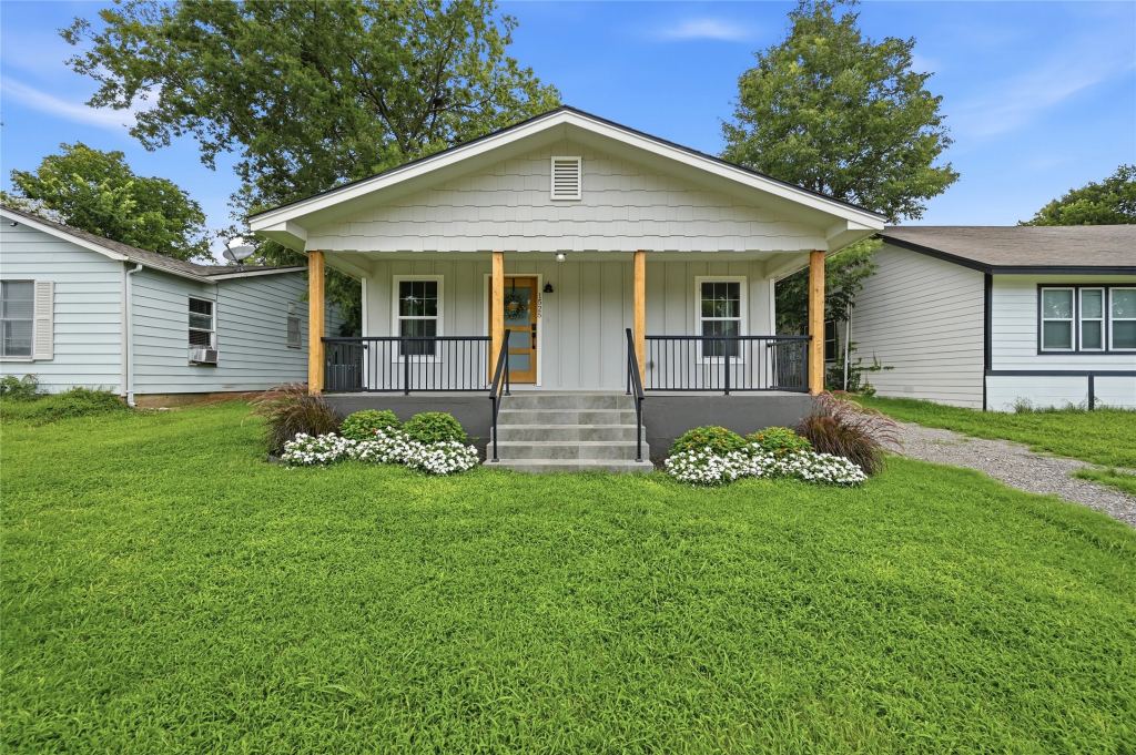 1525 W Woodard Street, Denison, TX 75020 — photo 1