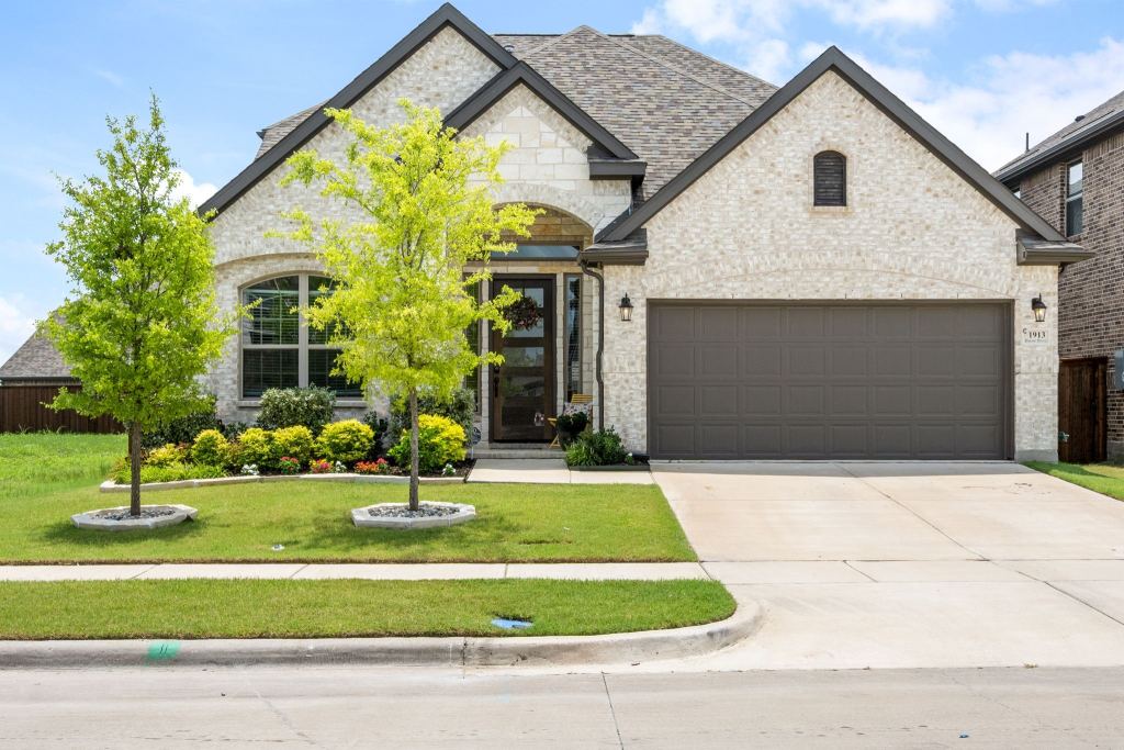 1913 Huron Drive, Forney, TX 75126 — photo 1
