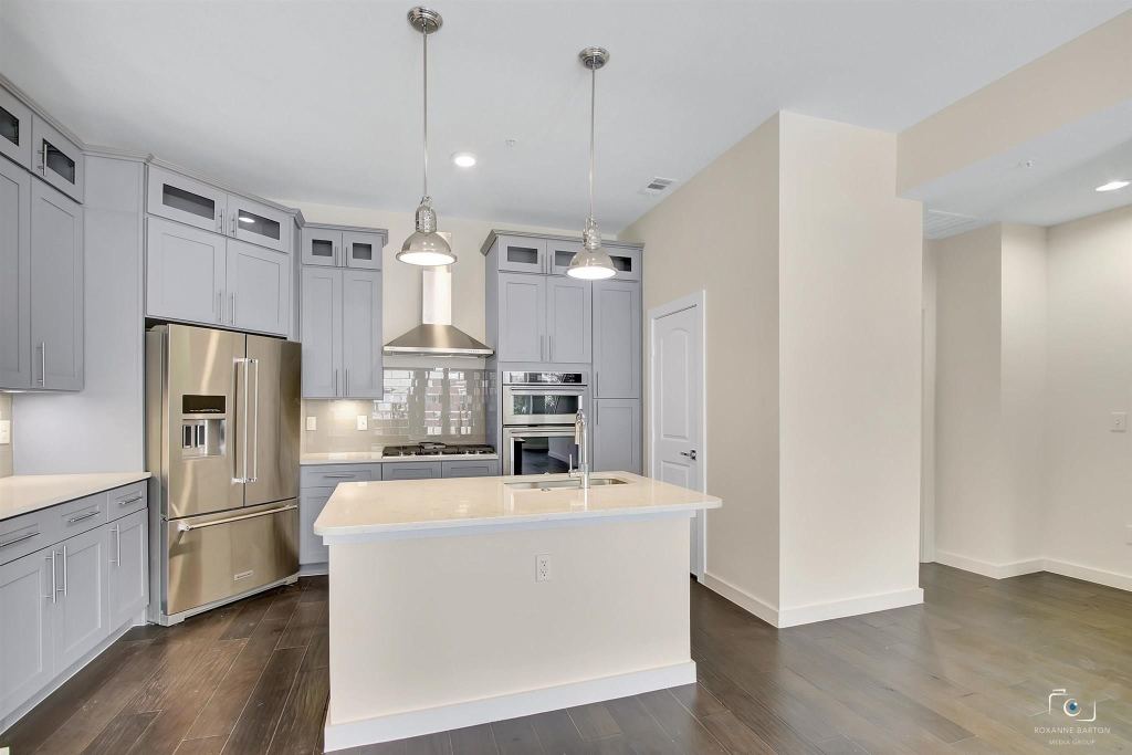 1211 Beaconsfield Lane 611, Arlington, TX 76011 — photo 1