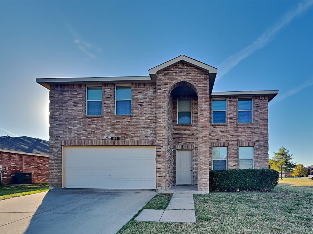 600 Ragwood Road, Arlington, TX 76002 — photo 1