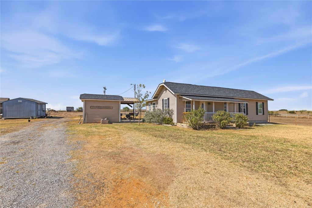 6723 CR 403, Stephenville, TX 76401 — photo 1