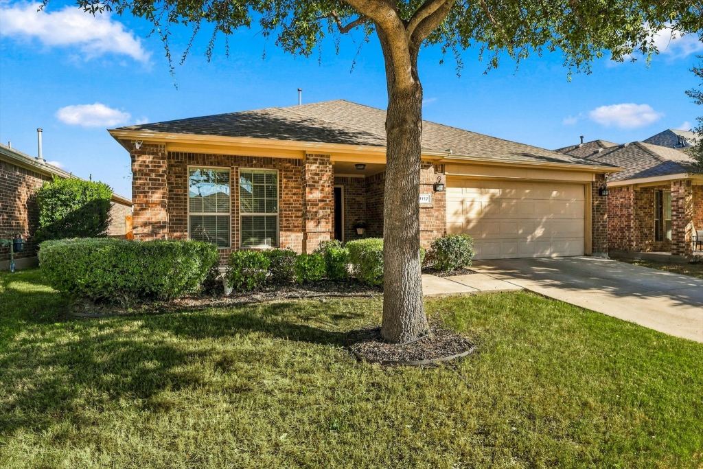 1117 Lake Hollow Drive