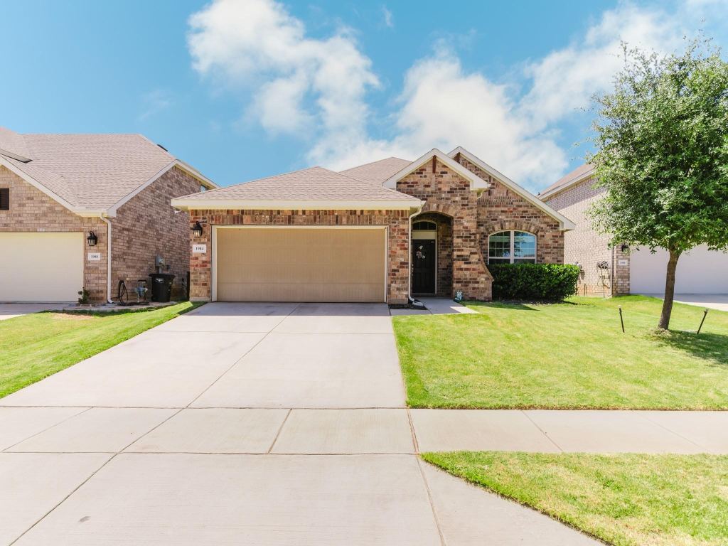 1904 Highlander Court, Fort Worth, TX 76120 — photo 1