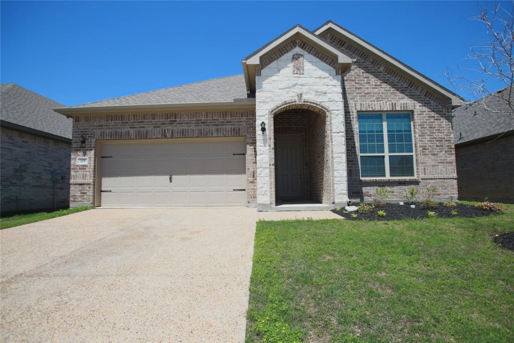 219 Lexington Avenue, Melissa, TX 75454 — photo 1