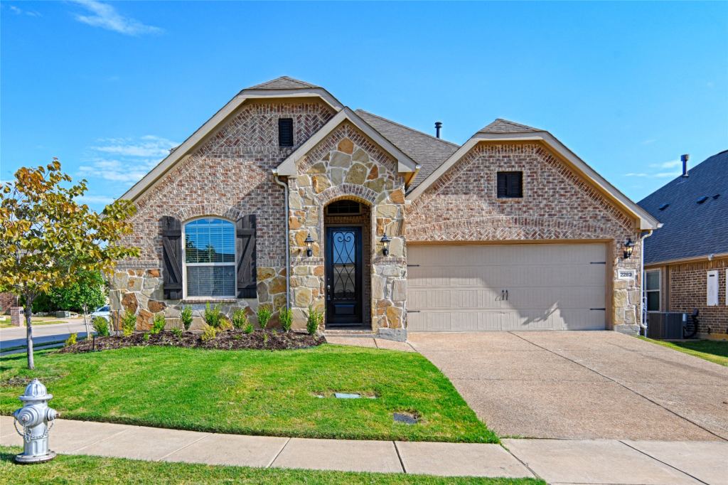 2283 Prairie Glen Street, Lewisville, TX 75056 — photo 1