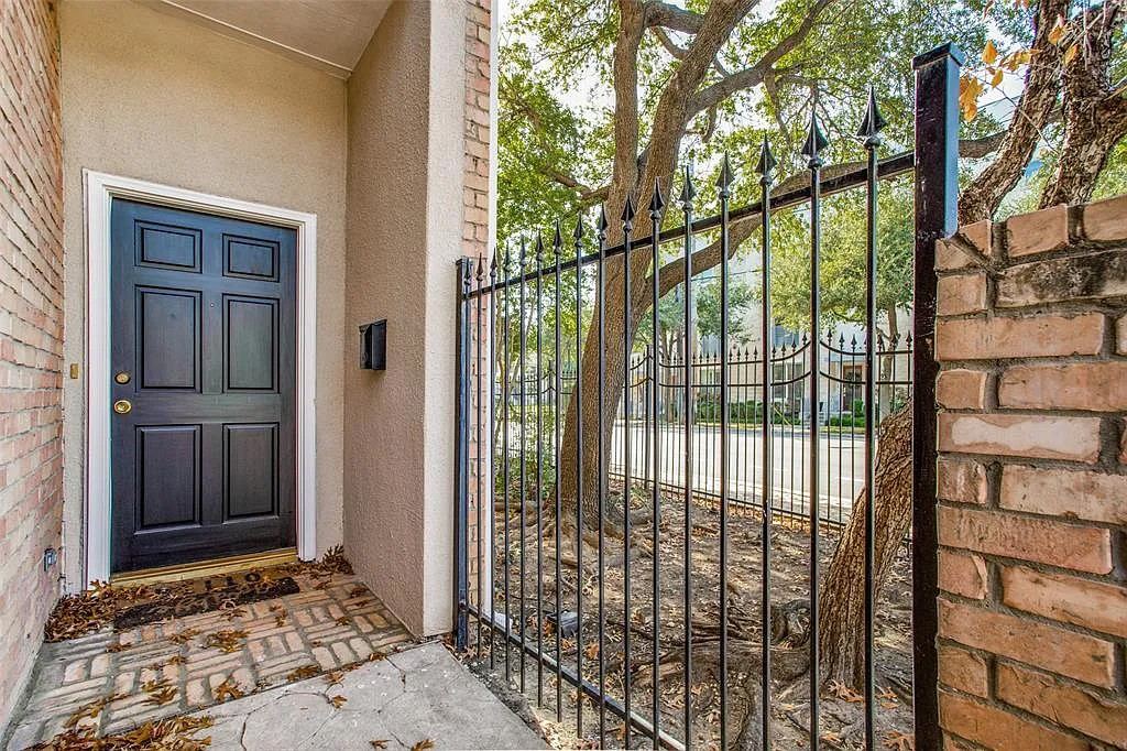 5720 La Vista Drive, Dallas, TX 75206 — photo 1