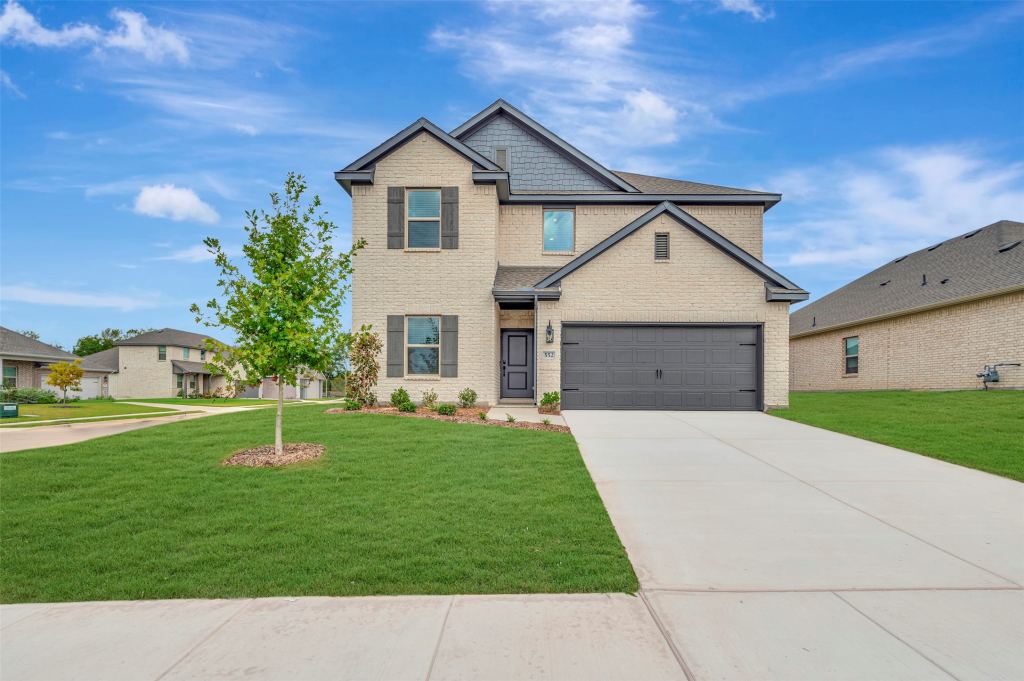 552 Brookside Drive, Van Alstyne, TX 75495 — photo 1