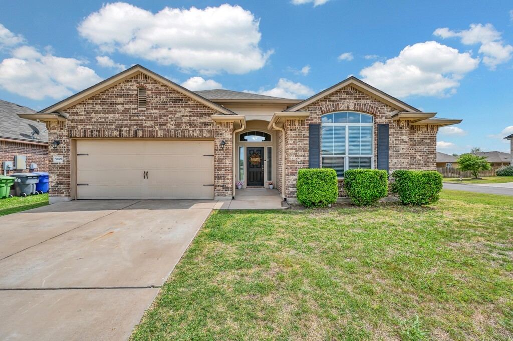 9801 Shallow Creek Drive, Waco, TX 76708 — photo 1