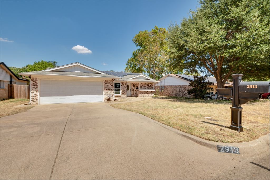 2913 David Lane, Arlington, TX 76013 — photo 1