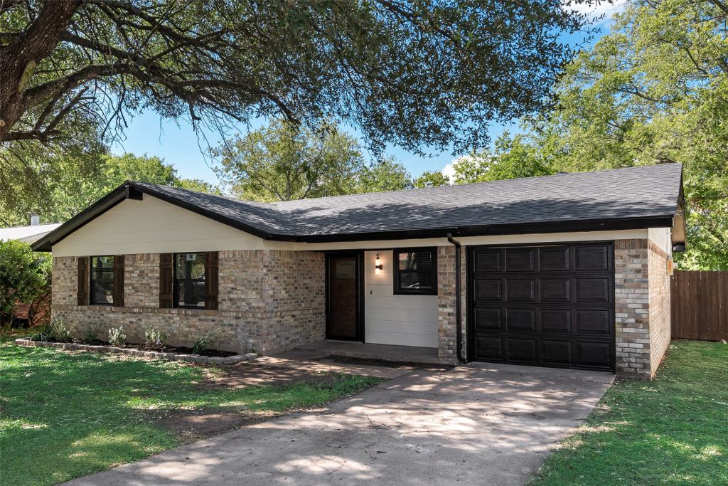 1238 Neptune Drive