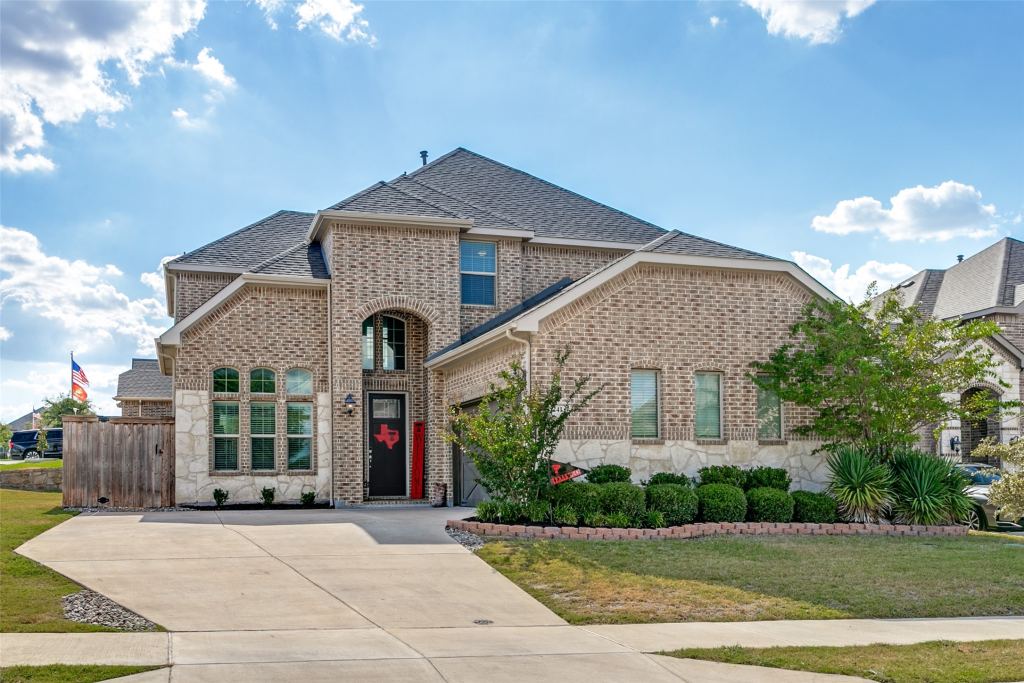 241 Cross Fox Lane
