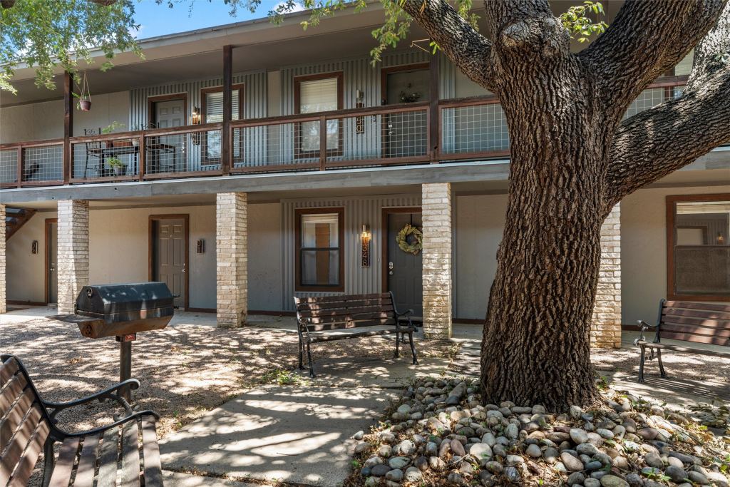 1348 S 12th Street, Waco, TX 76706 — photo 1