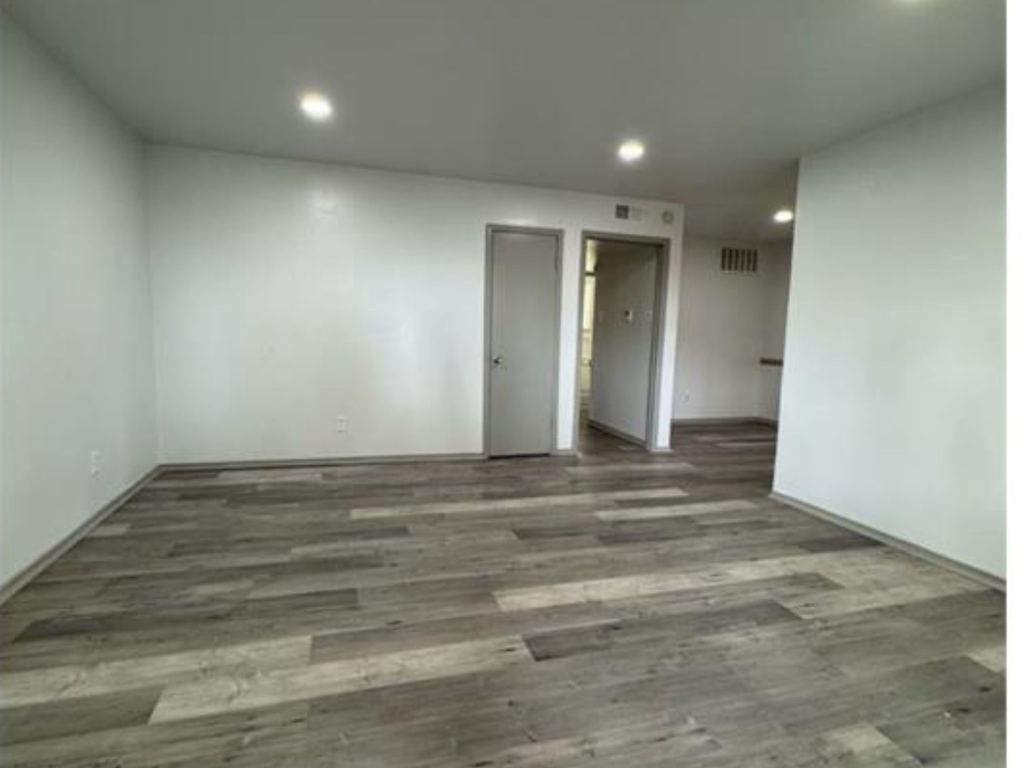 5645 Gaston Avenue 214, Dallas, TX 75214 — photo 1