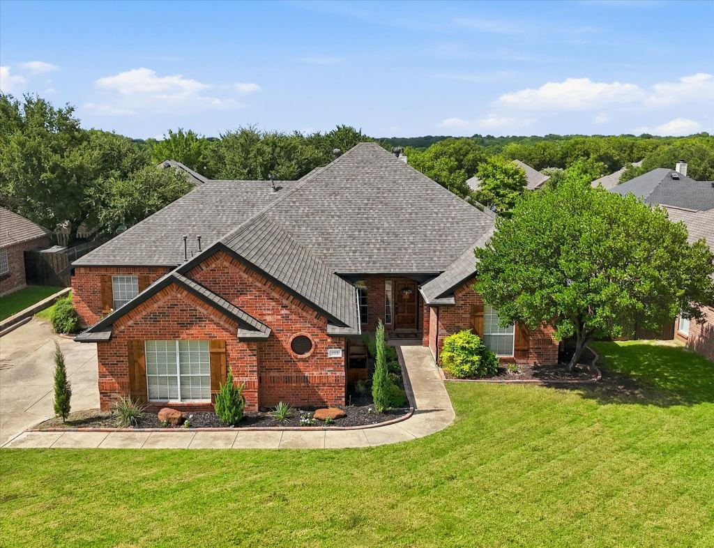 115 Honeysuckle Drive, Justin, TX 76247 — photo 1