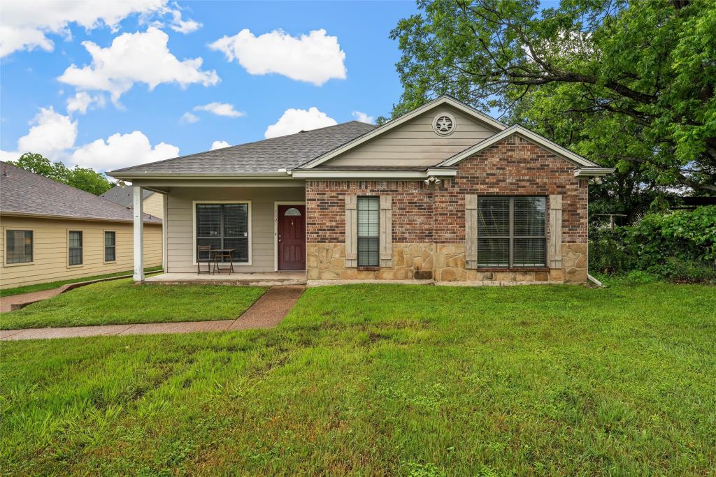 112 Garden Drive, Waco, TX 76706 — photo 1