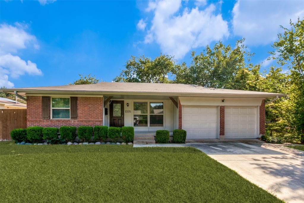 1335 Northlake Drive, Richardson, TX 75080 — photo 1