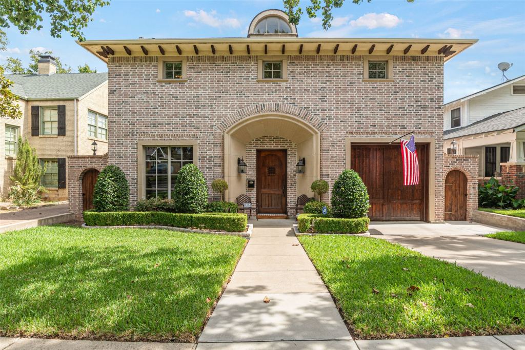 1213 Virginia Place