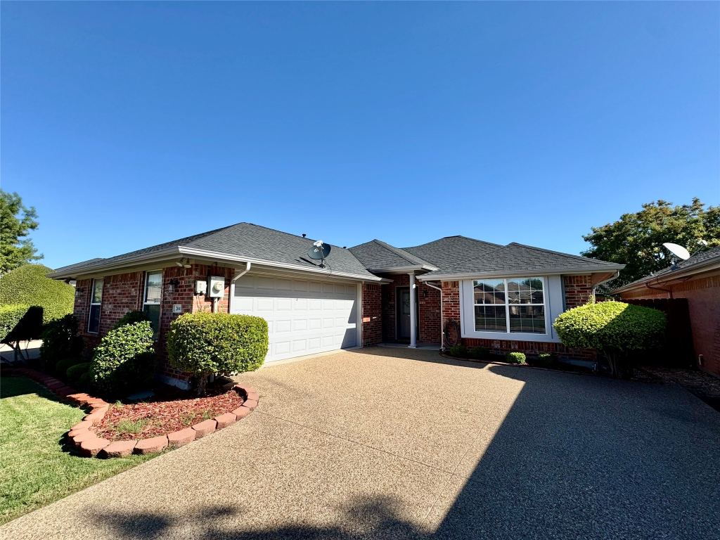 204 Bluebonnet Lane, Waxahachie, TX 75165 — photo 1