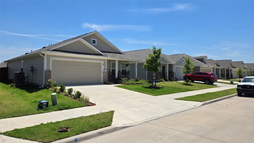 5815 Rock Maple Drive, Princeton, TX 75407 — photo 1