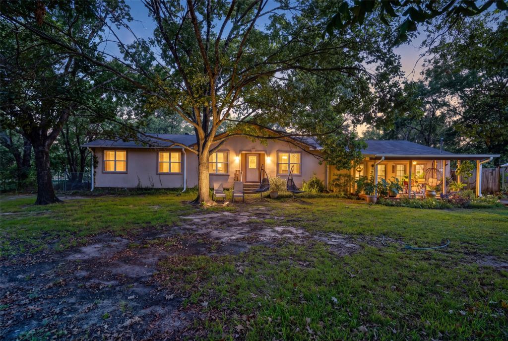 108 Meyers Avenue, Quinlan, TX 75474 — photo 1