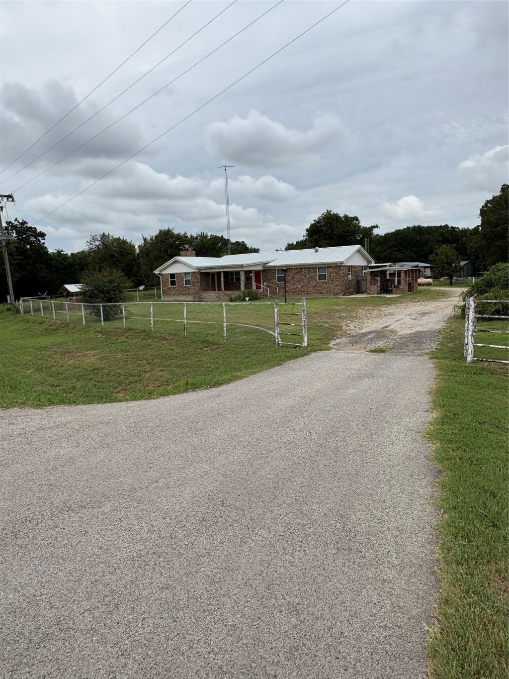 7342 Fm 1810, Chico, TX 76431 — photo 1