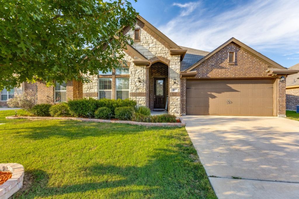 210 Ovaletta Drive