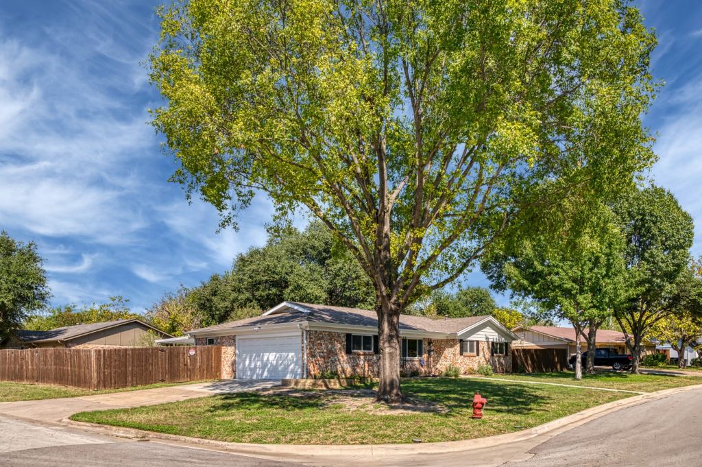 7601 Noreast Drive