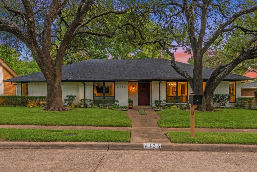 4136 Flintridge Drive