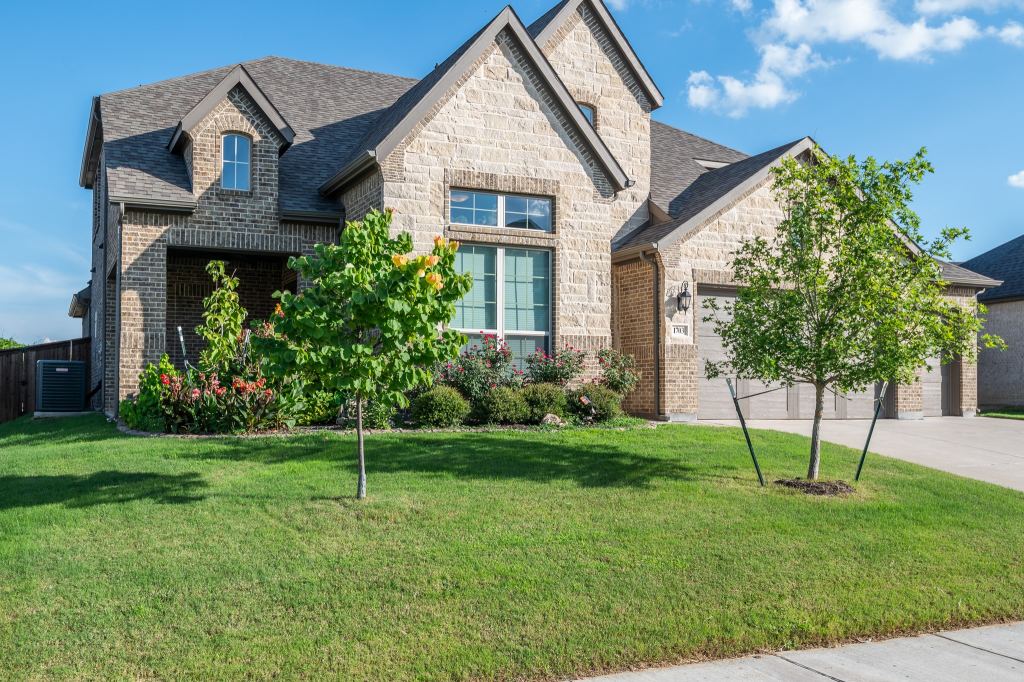 1703 Cedar Bluff Parkway, Mansfield, TX 76063 — photo 1