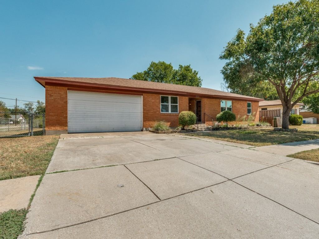 5020 Susan Lee Lane, North Richland Hills, TX 76180 — photo 1