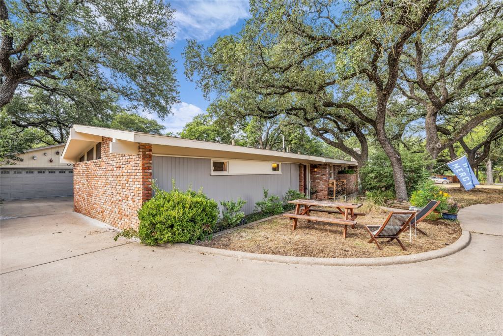 2112 Gregory Lane, Waco, TX 76708 — photo 1