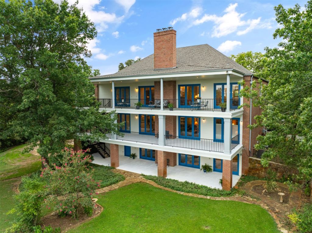 369 Panorama Circle