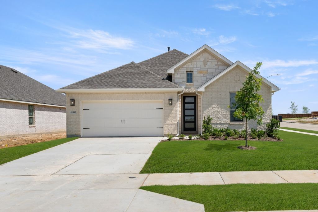809 Alderwood Drive