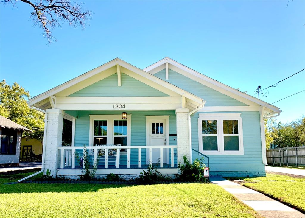 1804 N Elm Street, Denton, TX 76201 — photo 1