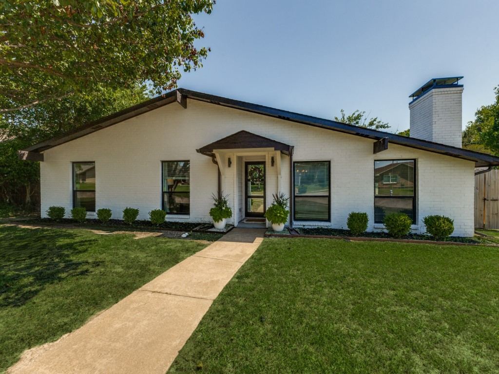 6716 Roundrock Road