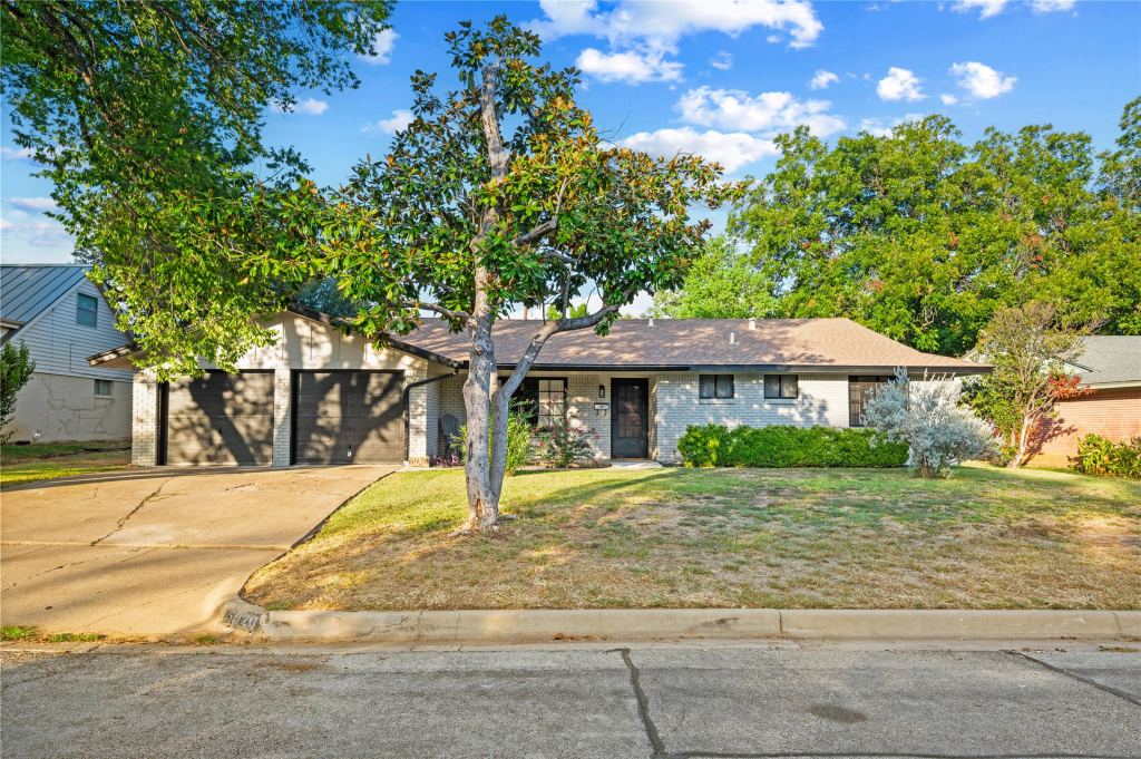 6920 Valhalla Road, Fort Worth, TX 76116 — photo 1