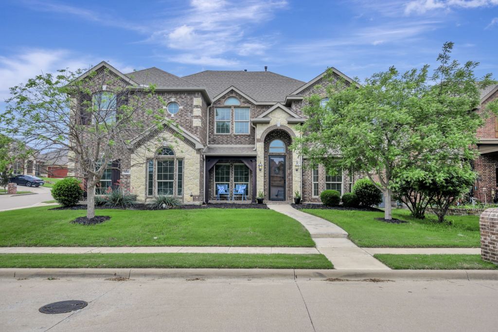 6001 Lacebark Elm Drive